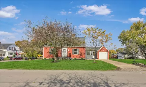 1920 15th St, Beaver Falls, PA 15010