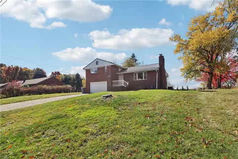 288 Franklin Dr, Pittsburgh, PA 15241