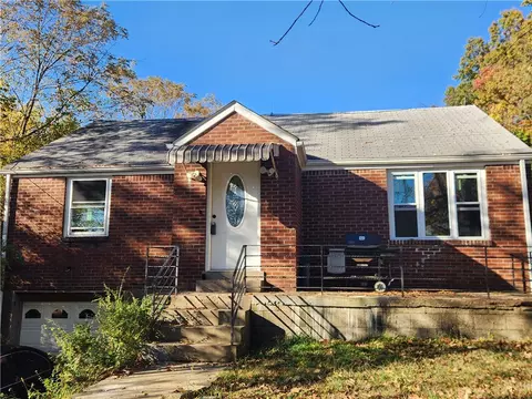 4455 Middle Rd, Allison Park, PA 15101