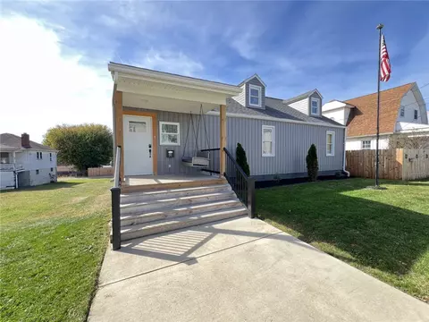 91 Dawson Ave, Uniontown, PA 15401