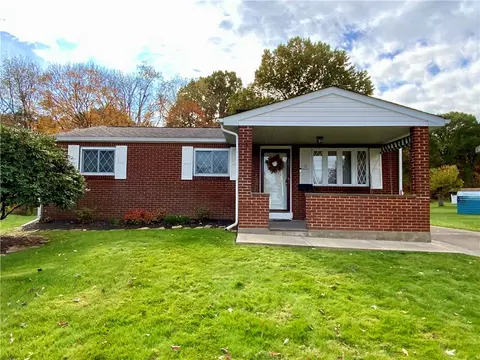 1061 Coral Cir, Conway, PA 15027