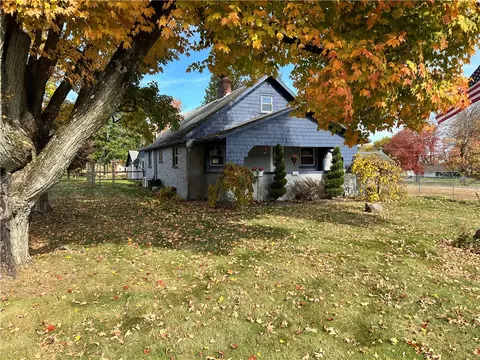 205 Vernon Rd, Greenville, PA 16125