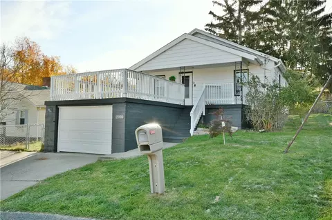 2900 Oak Ave, Washington, PA 15301