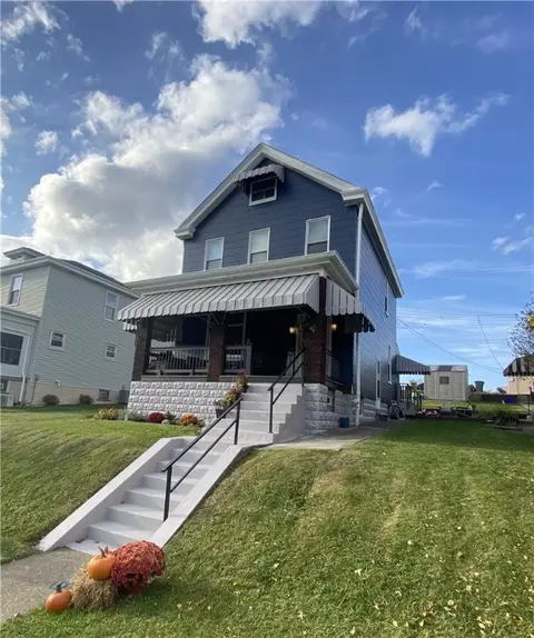2379 E Beckert Ave, Pittsburgh, PA 15212