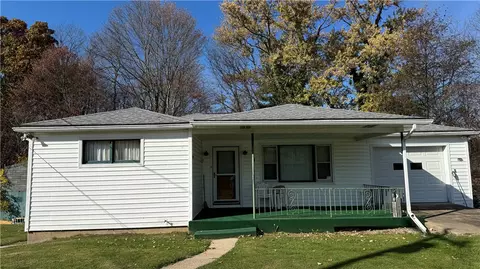 7907 Ridge Rd, Natrona Heights, PA 15065
