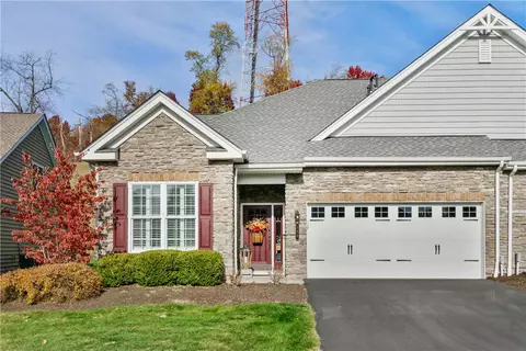129 Gateway Dr, Pittsburgh, PA 15237