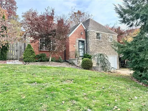 133 Mcclellan Dr, Pittsburgh, PA 15236