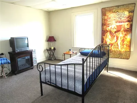 Bedroom - 314 316 Spruce St, Vandergrift, PA 15690 photo 1 of 8