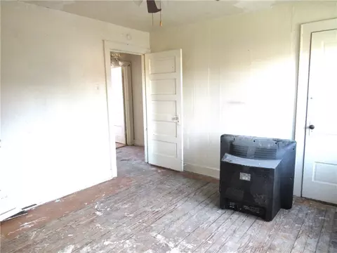 Bedroom - 314 316 Spruce St, Vandergrift, PA 15690 photo 8 of 8