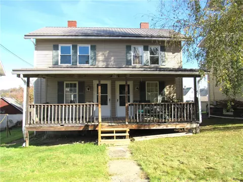 314 316 Spruce St, Vandergrift, PA 15690