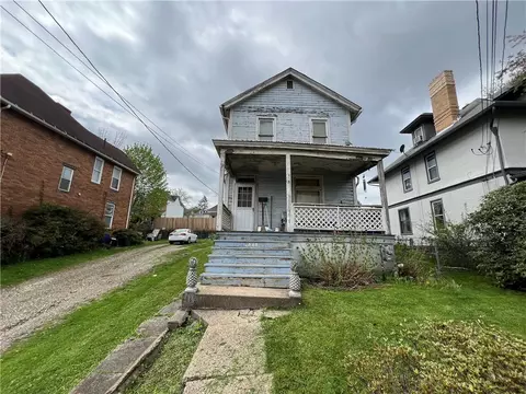 1040 Wilson Pl, Coraopolis, PA 15108