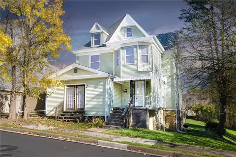40 Rural Ave, Washington, PA 15301