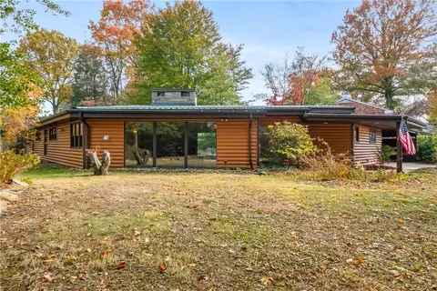 1220 Minnesota Ave, Natrona Heights, PA 15065