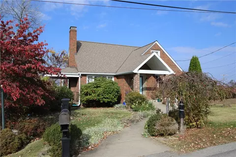 1324 Wickerham Dr, Monongahela, PA 15063