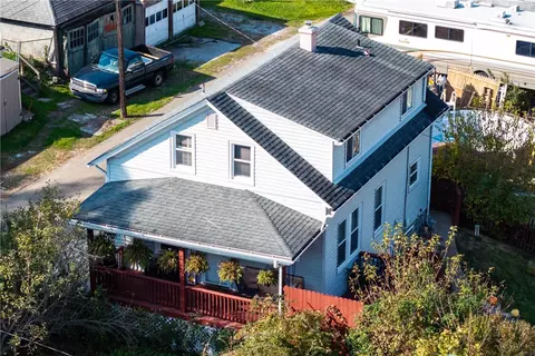 1524 Vance Ave, Coraopolis, PA 15108