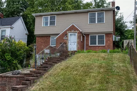 2600 Salisbury St, Pittsburgh, PA 15210