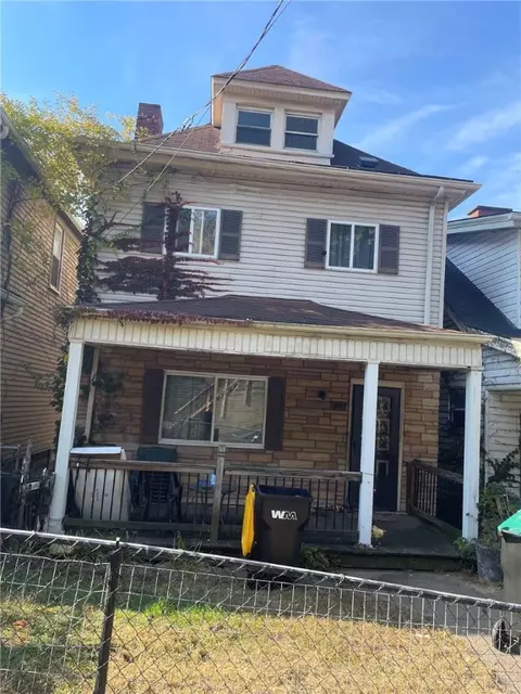 407 Woodward Ave, Mckees Rocks, PA 15136