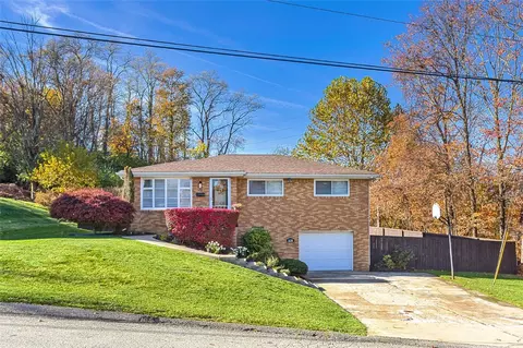 1120 Alberta Dr, North Huntingdon, PA 15642 photo 21