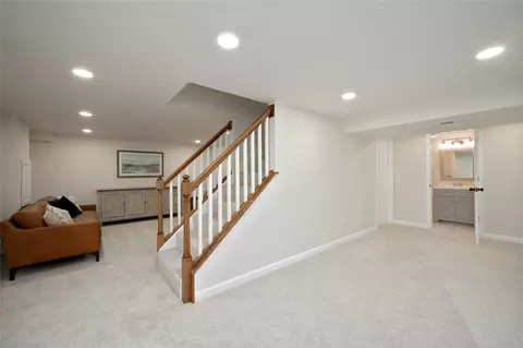 1120 Alberta Dr, North Huntingdon, PA 15642 photo 11