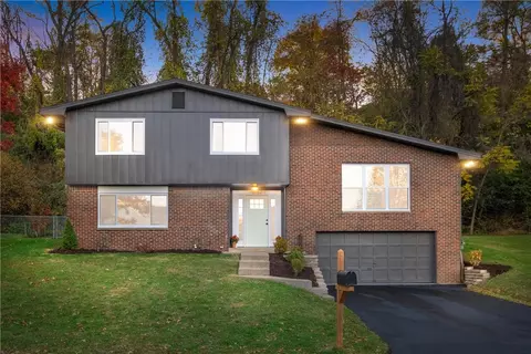 2162 Garrick Dr, Pittsburgh, PA 15235