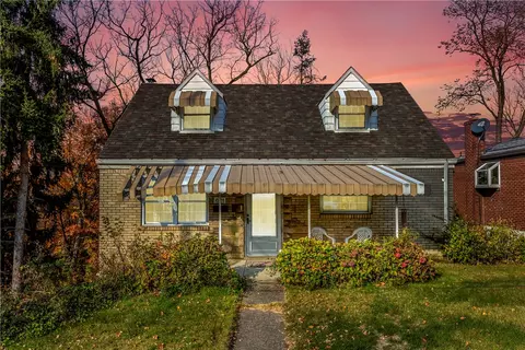 621 Northcrest Dr, Pittsburgh, PA 15226