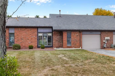 241 Greenwood Dr, Canonsburg, PA 15317