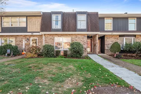 4532 Bucktail Dr, Allison Park, PA 15101