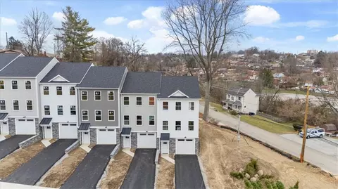 112 Bella Vista Dr, Pittsburgh, PA 15236