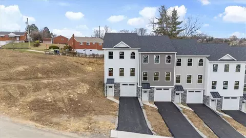 124 Bella Vista Dr, Pittsburgh, PA 15236