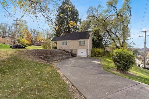 130 Marose Dr, Pittsburgh, PA 15235