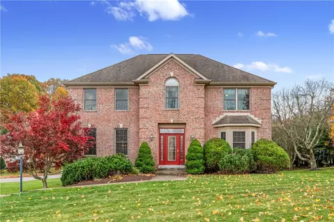 301 Diana Dr, Mckees Rocks, PA 15136