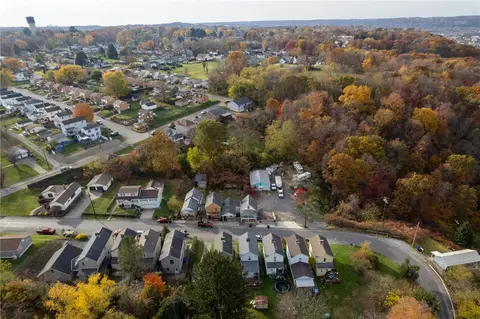 View/Area - 734 Colonial Ave, Monaca, PA 15061 photo 2 of 4