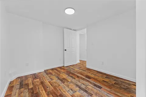 Bedroom - 734 Colonial Ave, Monaca, PA 15061 photo 2 of 4