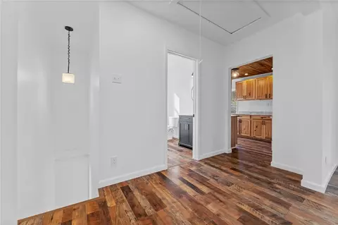 Entry Way - 734 Colonial Ave, Monaca, PA 15061 photo 1 of 2