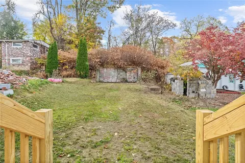 Exterior - 734 Colonial Ave, Monaca, PA 15061 photo 5 of 5