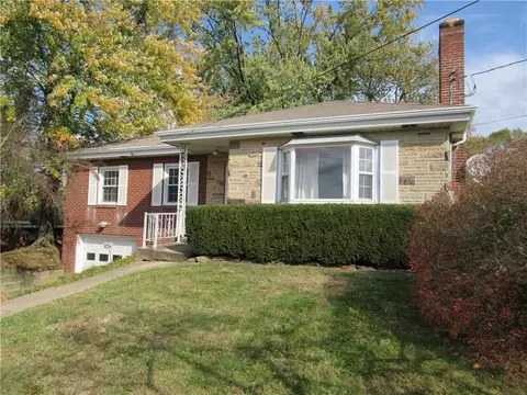 234 Kentucky Dr, New Kensington, PA 15068