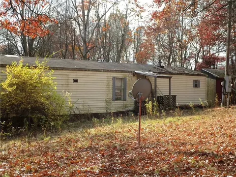 1307 Route 422, Fenelton, PA 16034