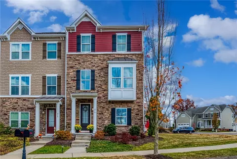 816 Oneida Cir, Mars, PA 16046