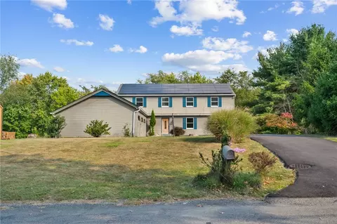 38 Canter Dr, Sewickley, PA 15143