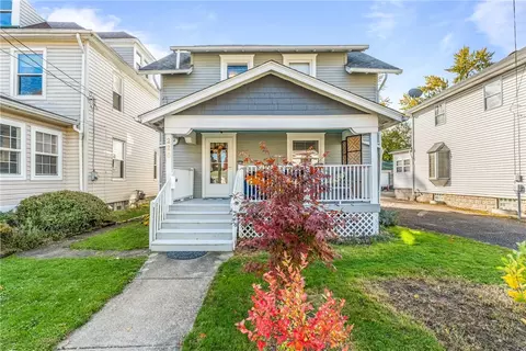 220 Edgewood Ave, New Castle, PA 16105