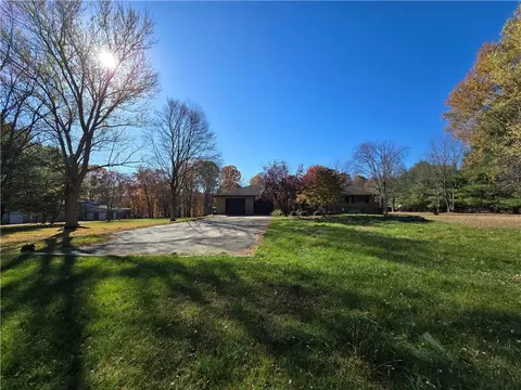 55 Mccracken Hl, Burgettstown, PA 15021