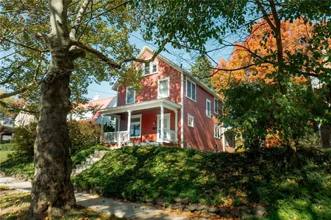 525 Chestnut St, Indiana, PA 15701