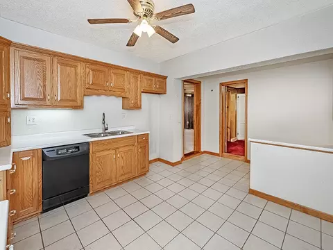 1694 Dime Rd, Vandergrift, PA 15690 photo 7
