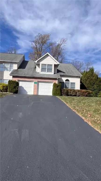 36 Lakeridge Dr, Greensburg, PA 15601