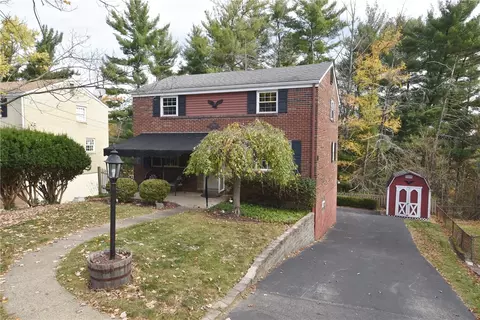 2326 High Oak Dr, Pittsburgh, PA 15220