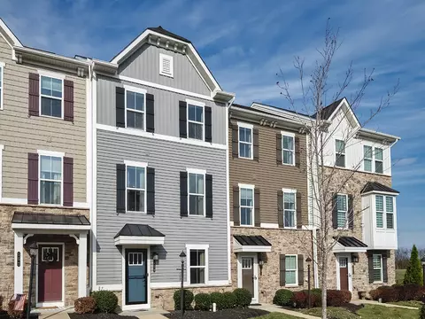159 Bucktail Dr, Cranberry Township, PA 16066