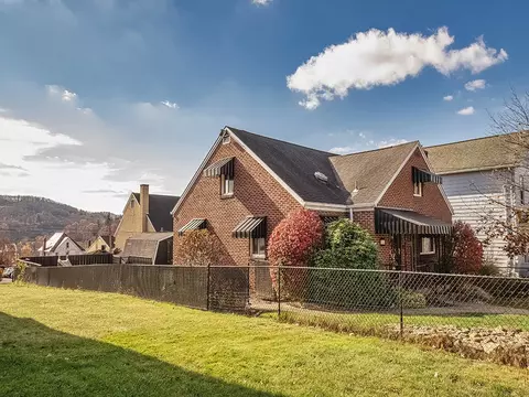 120 Wallace Ave, Leechburg, PA 15656