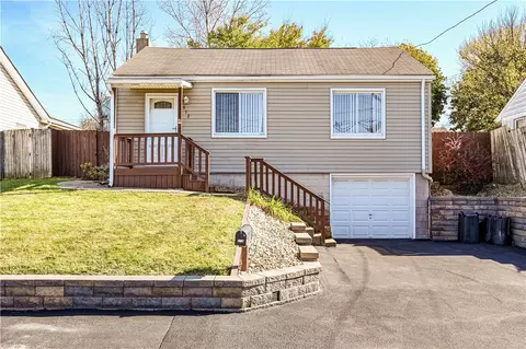 512 Pinehurst St, North Versailles, PA 15137