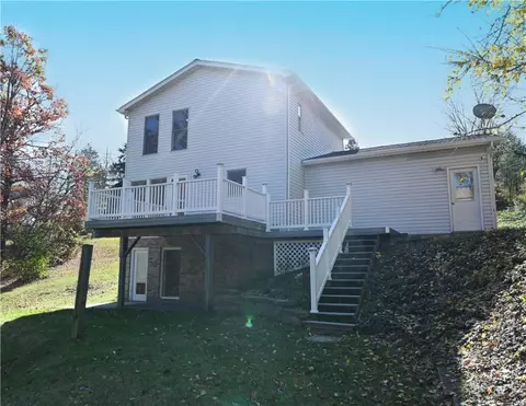 Exterior - 286 Todd Ln, Monaca, PA 15061 photo 4 of 5