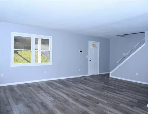 Living - 286 Todd Ln, Monaca, PA 15061 photo 1 of 5